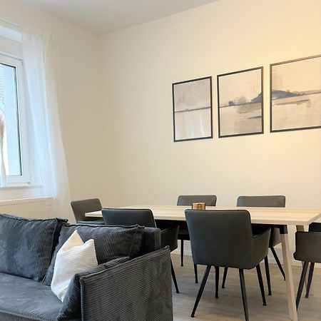 Helles City Apartment Fuer Familien & Gruppen Neu-Ulm Exteriör bild